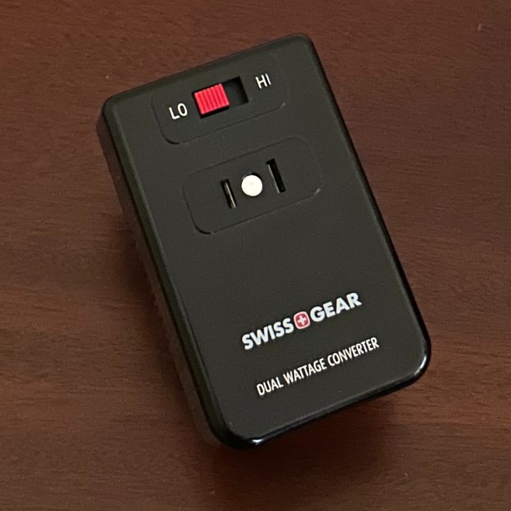 Swiss Gear Dual Wattage Converter